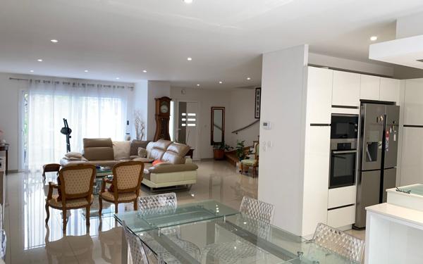 Maison à vendre    5 pièces • 151,68 m2 Limoges