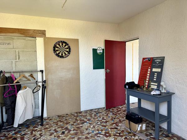 Maison de village avec studio indépendant et grange