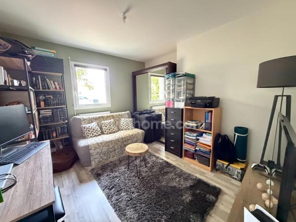 PONT-DU-CHÂTEAU – PLAIN-PIED 92 M² – 3 CHAMBRES – EXTÉRIEUR SOIGNÉ