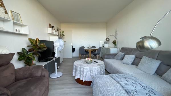 Appartement T3 Lumineux avec Balcon, Parking et Cave-LES CLAYES SOUS BOIS (78)