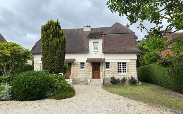 Maison à vendre    6 pièces •  Compiègne