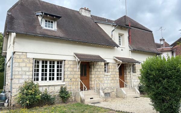 Maison à vendre    6 pièces •  Compiègne