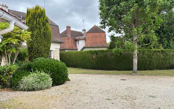 Maison à vendre    6 pièces •  Compiègne