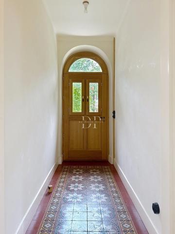 A vendre à GAILLARD (74), Maison Bourgeoise 7 pièces de 227 m² + dépendance (aménageable) sur terrain d'env. 1200 m²