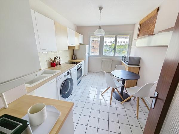 Appartement
         4 pièces
        - 89 m² 137 000 € *