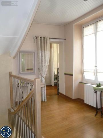 Maison à vendre à Montsûrs en Mayenne (53150), ref : 53004-1114