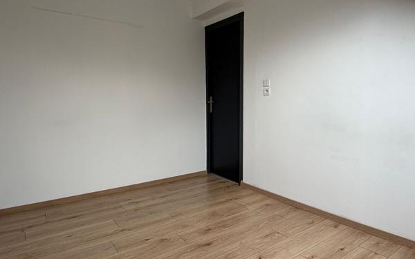 Appartement à louer    2 pièces • 40 m2 Trith-Saint-Léger