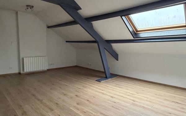 Appartement à louer    2 pièces • 40 m2 Trith-Saint-Léger