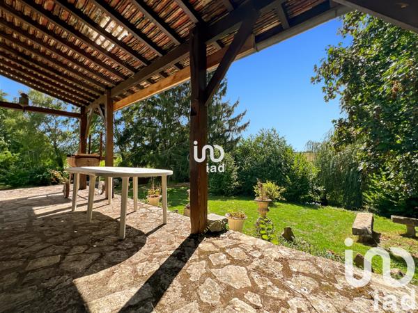 Maison à vendre 7 pièces 207 m² Saint-Valérien