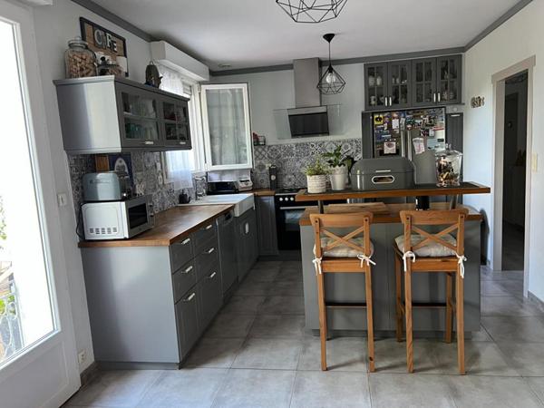 Maison Saint Maixent L Ecole 7 pièce(s) 167 m2