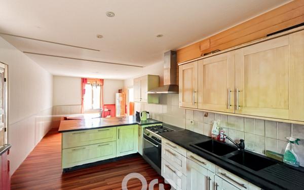 Maison à vendre    6 pièces • 155 m2 Bersac-sur-Rivalier