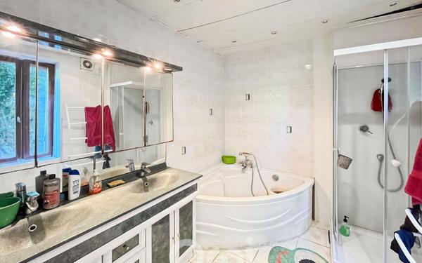 Maison à vendre    6 pièces • 155 m2 Bersac-sur-Rivalier