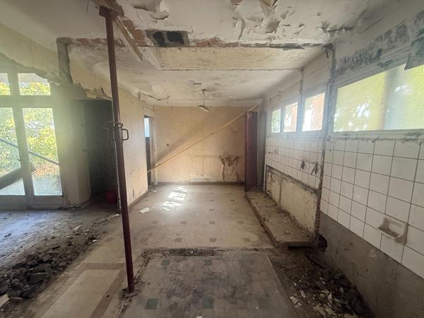 DAX  A vendre MAISON DE PLAIN-PIED 120 m² À RÉNOVER ENTIÈREMENT