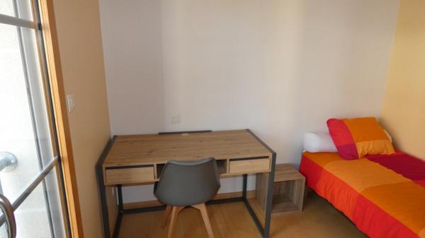 LOUE TRES BEAU MEUBLE 4 PIECES PONTARLIER CENTRE AVEC BALCON SUD,