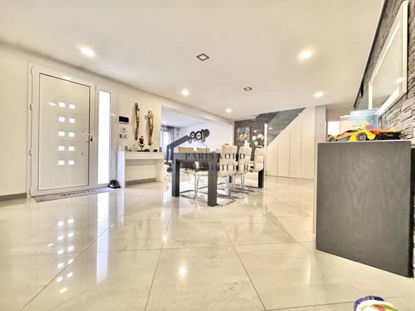 Sevran (93270) Maison familiale Proche AULNAY / Aux beaux volumes avec prestations de qualité