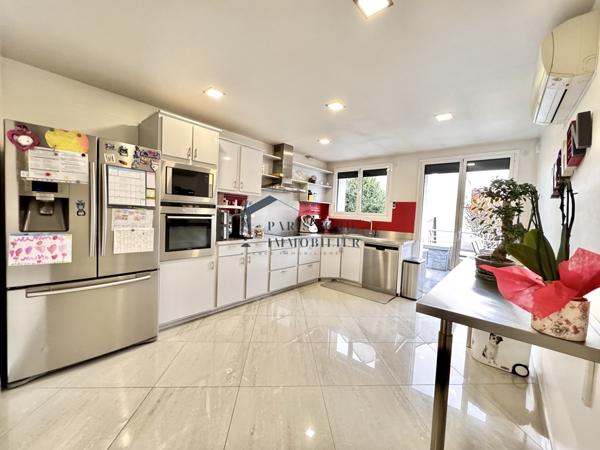 Sevran (93270) Maison familiale Proche AULNAY / Aux beaux volumes avec prestations de qualité