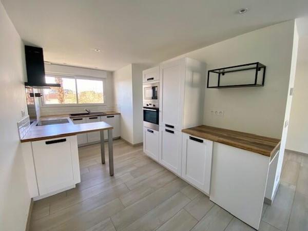 Auch - Quartier calme pour cette jolie maison entièrement rénovée!