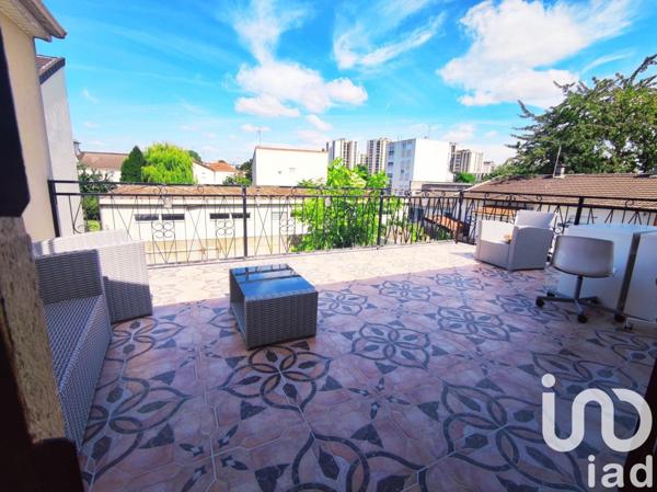 Maison traditionnelle 6 pièces de 150 m² à Drancy (93700)