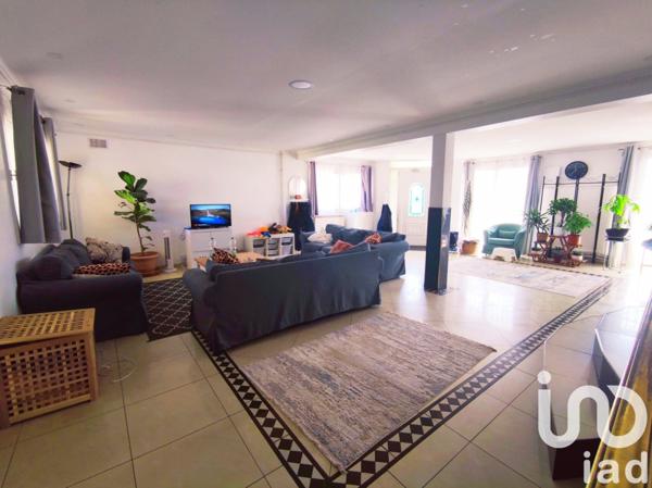 Maison traditionnelle 6 pièces de 150 m² à Drancy (93700)