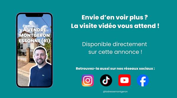 Maison à rénover avec une dépendance aménagée en fond de parcelle.