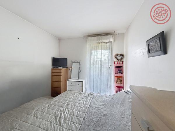 Saint Ouen Sur Seine Quartier Victor Hugo/limite Clichy:5 pièces 91 m2 avec terrasse de 68m² cave et parking !!Au pied du RER C et de la ligne 14