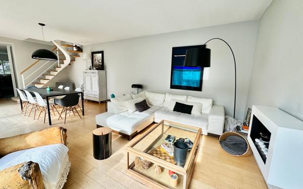 Maison à vendre    5 pièces • 140 m2 Le Bouscat