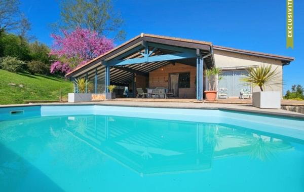 Vente Maison avec piscine et terrain rénové(e) Aiguillon   