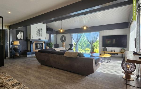Vente Maison avec piscine et terrain rénové(e) Aiguillon   