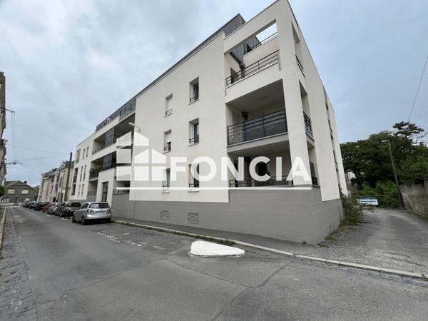 Location Appartement 2 pièces 45.72 m² - 10 A RUE DE L'ALMA Laval 53000