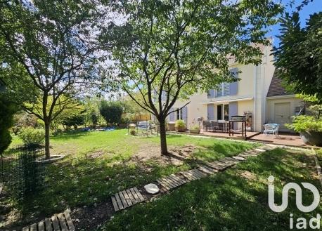 Maison à vendre 7 pièces 174 m² Les Essarts-le-Roi