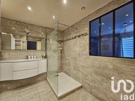 Maison à vendre 7 pièces 174 m² Les Essarts-le-Roi