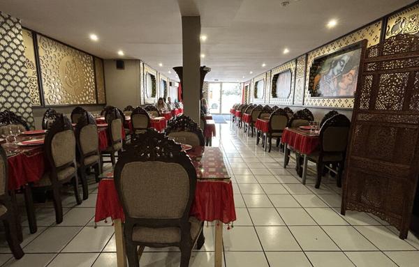 Idéal investisseur, immeuble à usage d'habitation et commercial loué