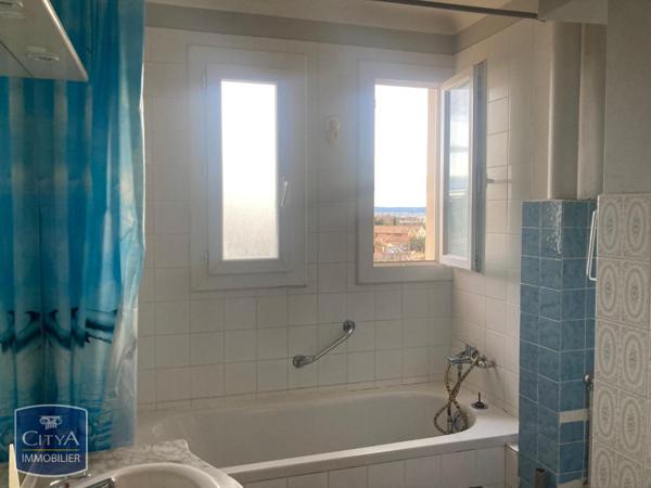 Appartement à louer 3 pièces 66.27m² Clermont-l'Hérault (34800)