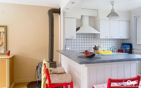 Maison à vendre    5 pièces • 65,85 m2 Commentry