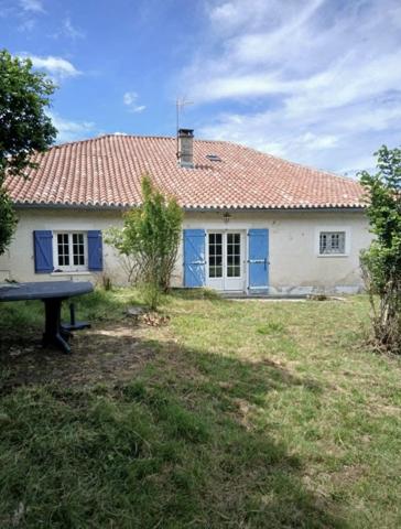 Tocane-Saint-Apre (24350) Dordogne - Périgueux -Tocane st apre 24350 - Maison 110 m² - terrain clos et plat 3000m² - arboré - 2 chambres