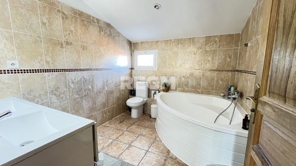 Nîmes (30000) Maison T 6 avec piscine