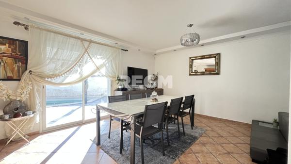 Nîmes (30000) Maison T 6 avec piscine