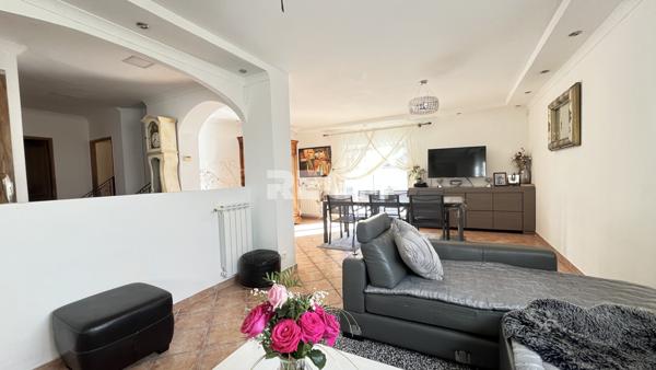 Nîmes (30000) Maison T 6 avec piscine