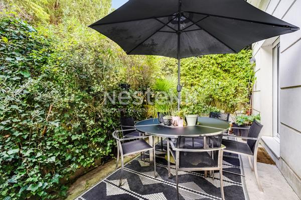 Comme une maison : Duplex avec terrasse de 18 m2 - 4 pièces 84.24 m² - Ville D Avray