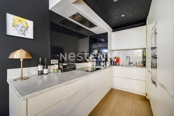 Comme une maison : Duplex avec terrasse de 18 m2 - 4 pièces 84.24 m² - Ville D Avray