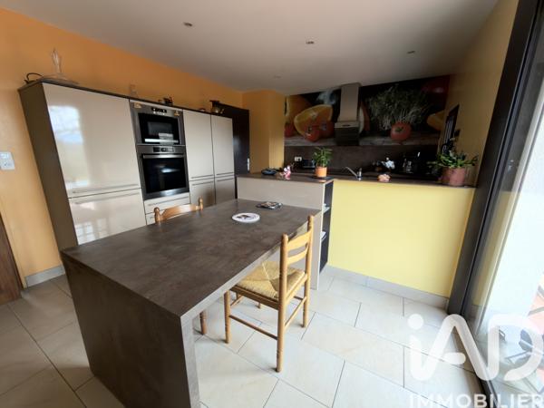 Maison à vendre 6 pièces 144 m² Saint-Étienne-Cantalès