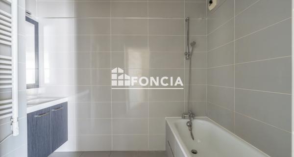 À vendre Appartement 3 pièces 65 m² - Saint-ouen-sur-seine 93400