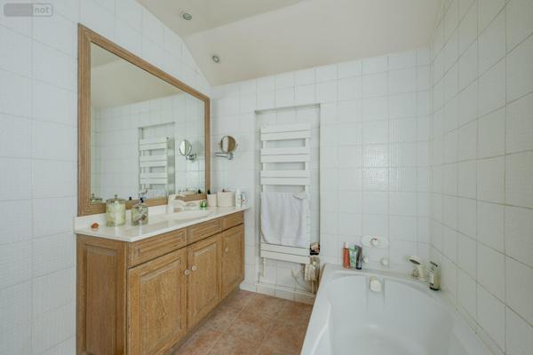 Maison individuelle à vendre à Fontenay-sous-Bois dans le Val-de-Marne (94120), ref : MAISON FAMILLIALE FONTENAY SOUS BOIS