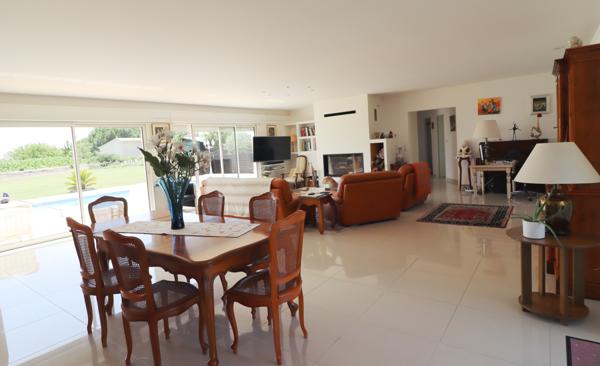 Superbe Villa 220 m², Sud Royan, 10 minutes des plages Arces (17120)