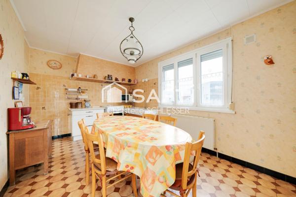 Maison jumelée avec 4 chambres, sur une surface de 470m2