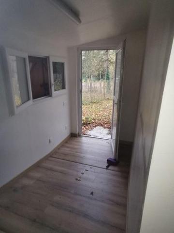 Terrain de loisirs à vendre à Vailly-sur-Aisne dans l'Aisne (02370), ref : 02072/182