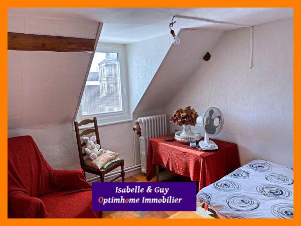 A 18 min de Verneuil, MAISON FAMILIALE ET 2 LOGEMENTS MEUBLÉS ATTENANTS ET DÉPENDANCE.