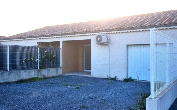 Maison à louer    3 pièces •  Villeneuve-de-Berg