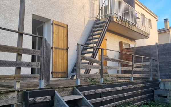 Maison à louer    3 pièces •  Villeneuve-de-Berg