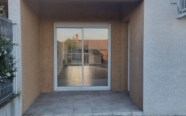 Maison à louer    3 pièces •  Villeneuve-de-Berg